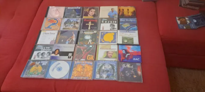 25 cds originais 20,00 cada.