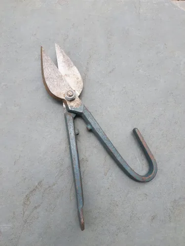 Tesoura para cortar chapa, nova.