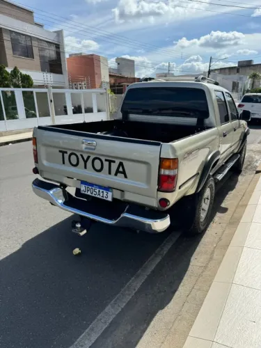 Toyota Hilux CD SRV 4X4 3.0 8V 116cv TB Diesel 2004