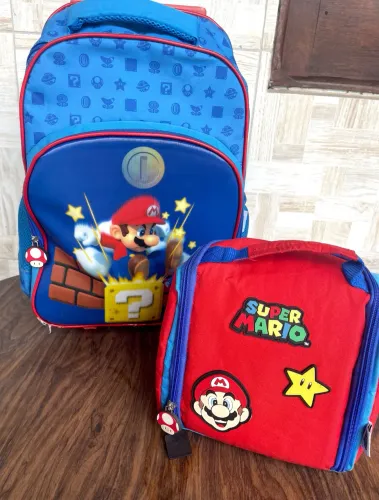 Mochila e lancheira Mário