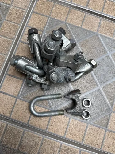 Kit com 9 nove Clips em aço zincado