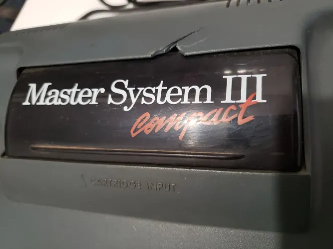 Vídeo game master system III original raridade.