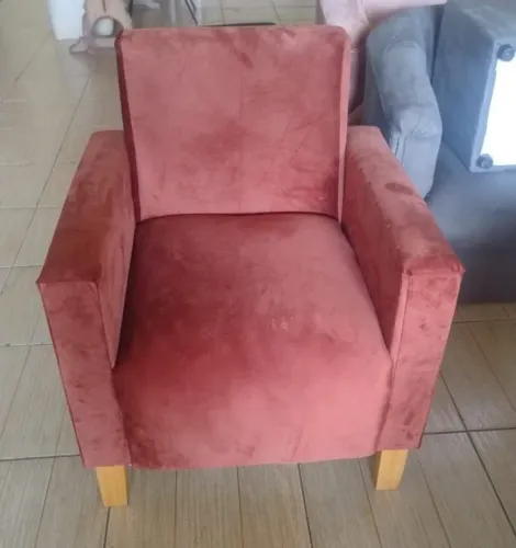 Poltrona confortável e elegante 