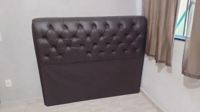 Cabeceira de Cama em Couro