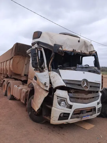 Vendo Caminhão e Rodocaçamba 