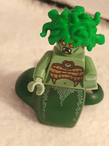 Lego  Medusa , minifigura em ótimo estado