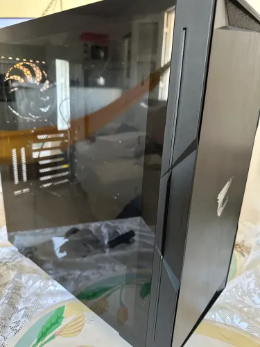 GABINETE GAMER GIGABYTE AORUS C300, RGB, MID-TOWER, LATERAL DE VIDRO, PRETO, GB-AC300G