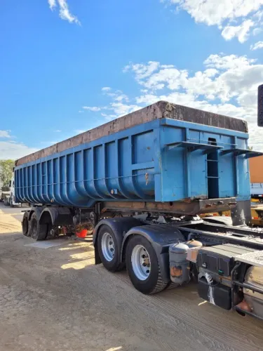 CARRETA CAÇAMBA BASCULANTE GUERRA 2003 30M³ COM FOMINHA PARA 35M³