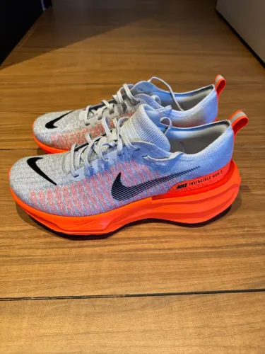 Tênis Nike Original Invincible Run 3 TAM 42