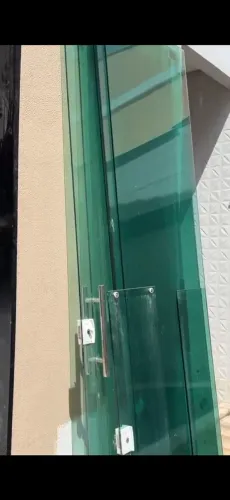 Porta de vidro temperado 12 milímetro