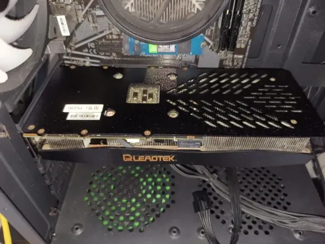 PLACA DE VIDEO 3060 TI (DEFEITO)