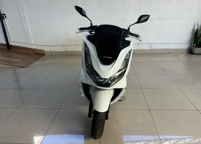 Honda Pcx 2024 conservada