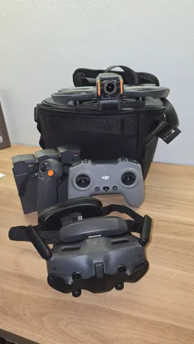 DJI AVATA 2 fly more combo + controle FPV