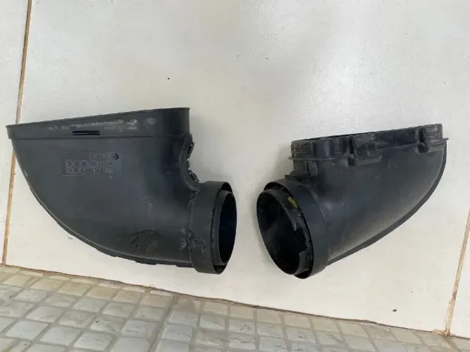 Par de Dutos Tubos Entrada Ar Frontal Mercedes C180 C200 (W204)