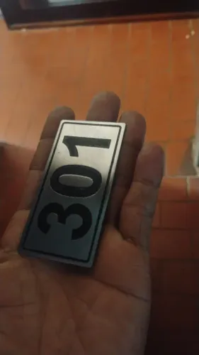 Plaqueta de Metal