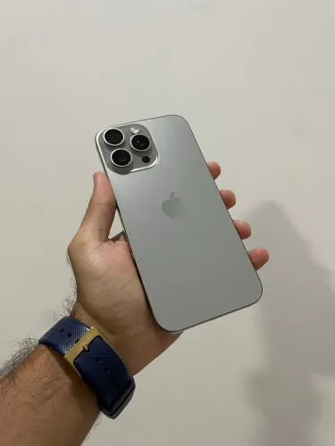 iPhone 16 pro Max 256GB estado de novo 