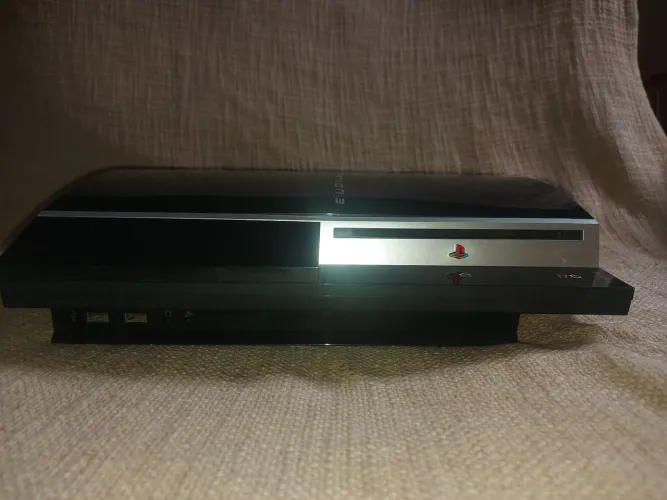 Playstation 3 Fat  Black Piano  - Bloqueado com cabos e manual 