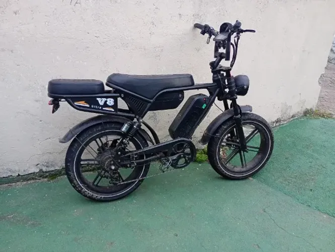 Bicicleta elétrica v8 ultra