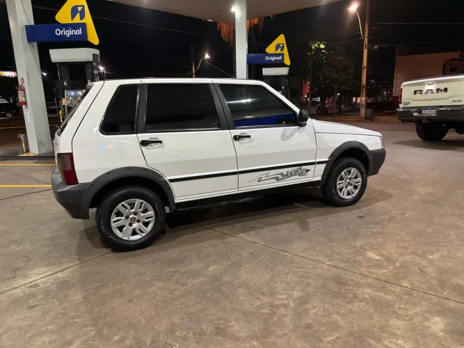 Fiat Uno Mille WAY Economy 1.0 F.flex 4P 2013