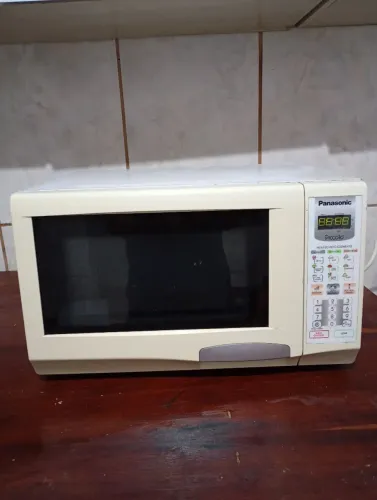 Microondas Panasonic 20 litros 127 volts