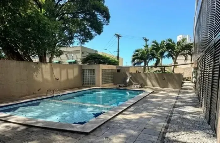 Jean Charles/ Espinheiro: 2 STS, 4 QTS e 146 m²