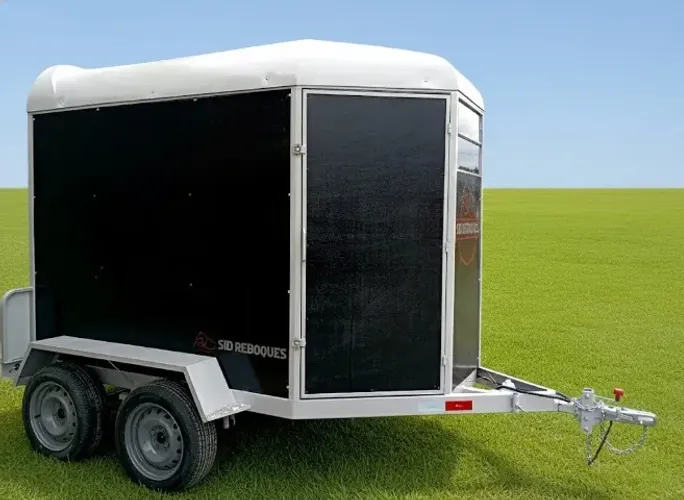 Reboque para 02 Cavalos modelo 4001