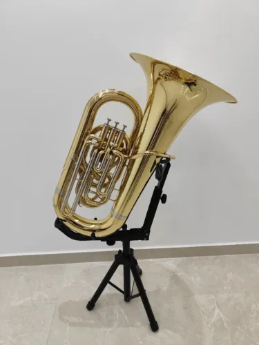 Tuba 4/4 Compensada Tokai TB-403L 3+1 Mib Laqueada - Nova -Aceito trocas - Parcelo 21x