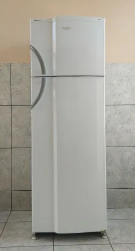 Geladeira Dako 380 Lts 