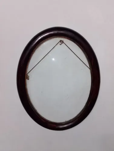 Moldura antiga oval