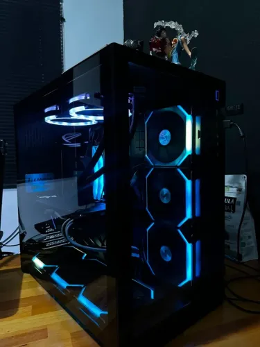 Computador Lian Li 011 Dynamic - i7 9700k, 16GB RAM, RTX2070 8GB, HD 1TB, SSD 500GB