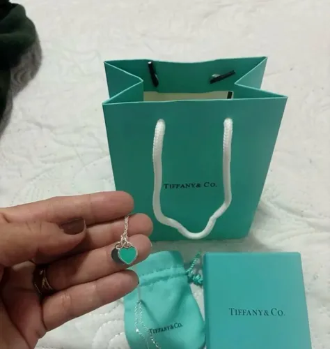Cola e pulseira tiffany & co