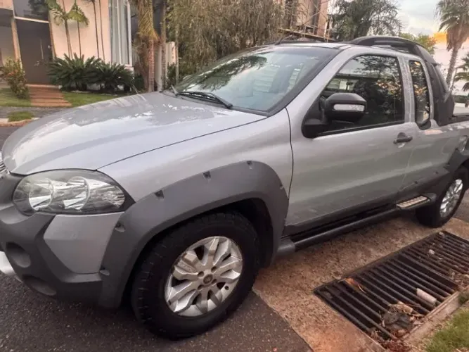 Fiat Strada Adventure 1.8/ 1.8 Locker Flex CE 2013