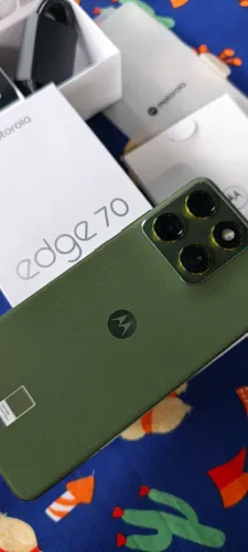 Moto Edge 70 novo nunca usado