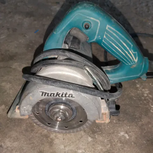 Makita