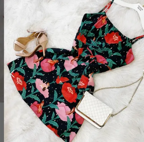 Vestido LMB NA VISCOSE PREMIUN /ACOMPANHA FAIXA ALÇAS REGULÁVEIS