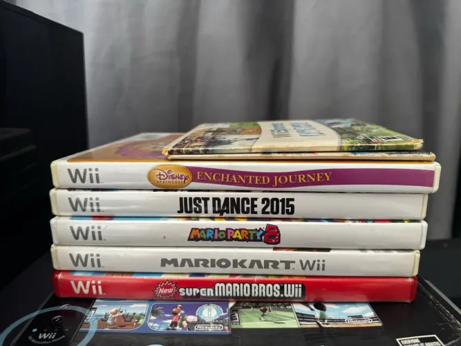 Nintendo Wii Preto Original Completo na Caixa + 5 Jogos Originais + Wii Remote + Nunchuk