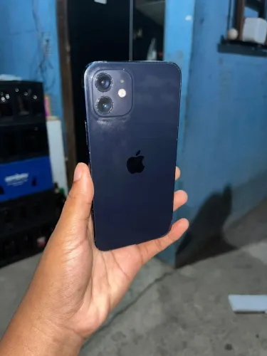 iPhone 12