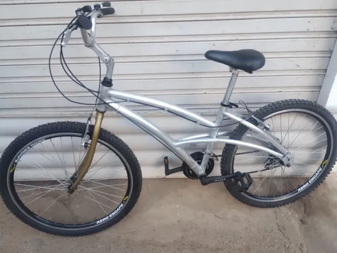 Bicicleta confortável para passeio / uso urbano aro 26