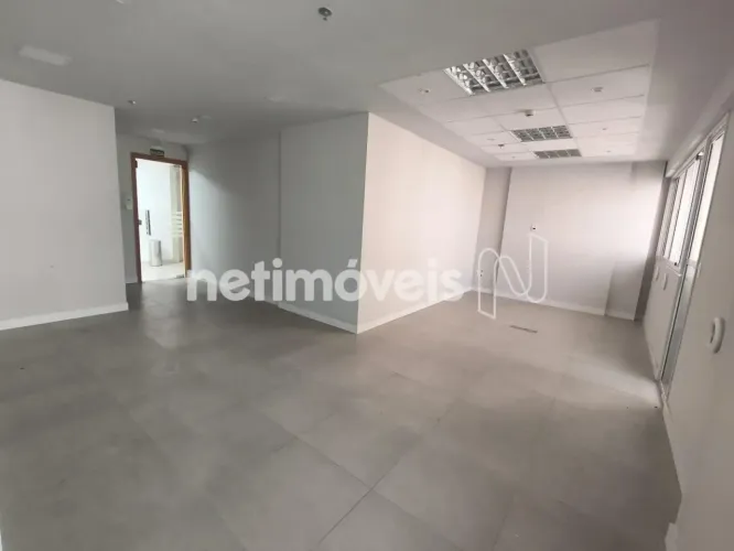 Sala Comercial para Locação no Edifício Unique Jardim Camburi, Vitória/ES