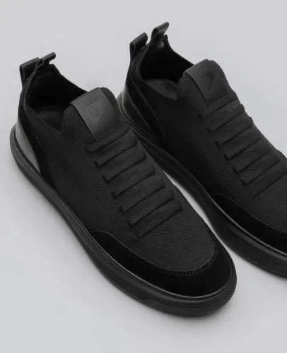 Tênis Casual Knit All Black número 43 nunca usado