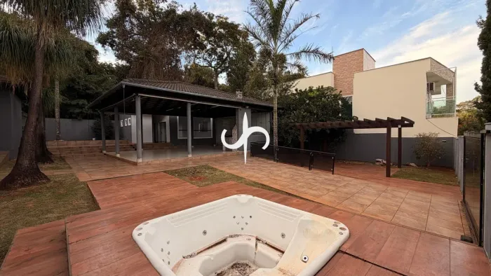 Casa em Condomínio 4 dormitórios à venda Residencial Rose's Garden Anápolis/GO