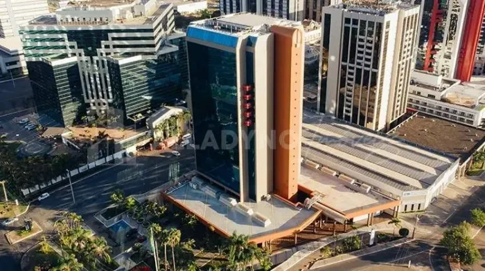 Edficio Corporativo Number One SCN Asa Norte