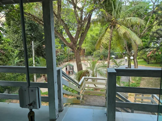Excelente casa para venda em condomínio 