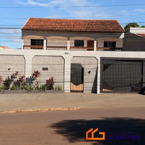 Sobrado com 5 quartos em Vila Ipiranga PROXIMO AO LAGO DO AMOR
