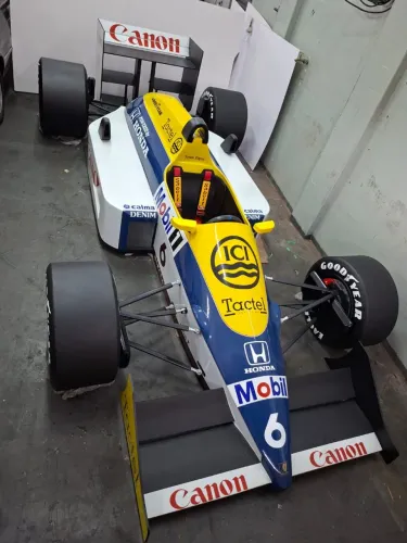 Fórmula 1 Nelson Piquet tamanho real. Fazemos todos os modelos