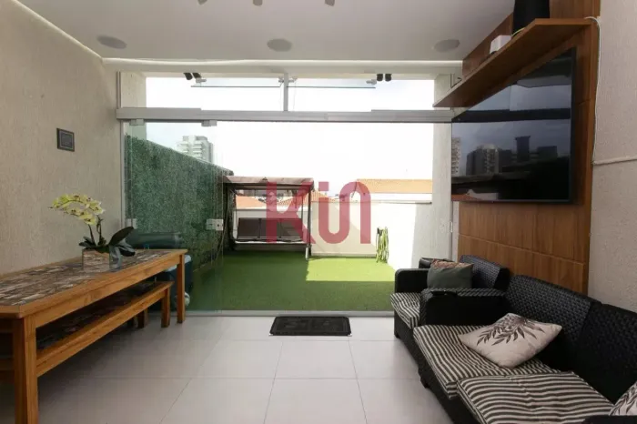 Casa à Venda: Sobrado Moderno 4 Quartos, Terraço Gourmet e Academia Privativa na Zona Lest