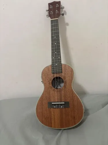UKULELÊ ELÉTRICO