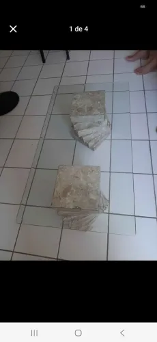 Conjunto de mesa lateral e de centro com bases de granito e vidros 10milimetros trabalhado
