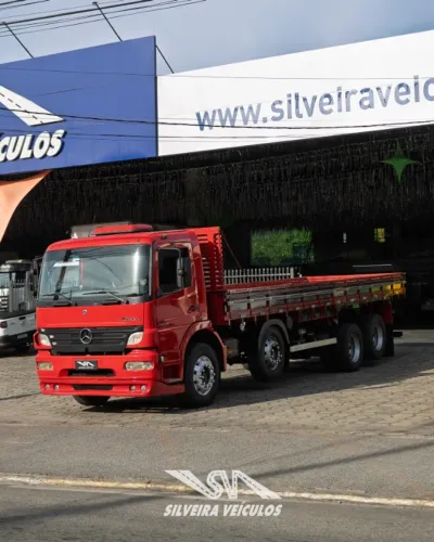 Mercedes-Benz Atego 2425 - Bi-Truck - Ano: 2011 - Carroceria