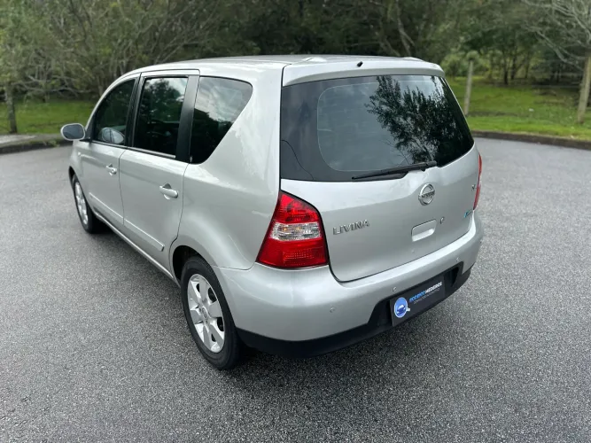 Nissan Livina SL 1.6 16V Flex Fuel 5P 2011